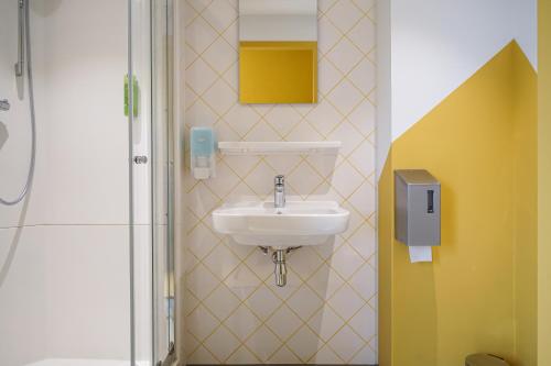 Litera en habitación compartida - Solo mujeres del hotel Via Amsterdam. Foto 1