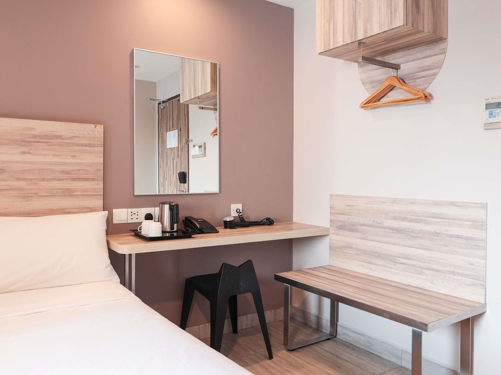 Habitación Superior con 1 cama doble del hotel Ibis Budget Singapore Crystal. Foto 3