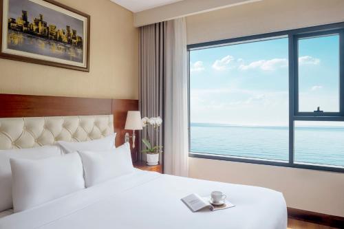 Habitación Familiar con vistas al mar del hotel Dlg. Foto 3