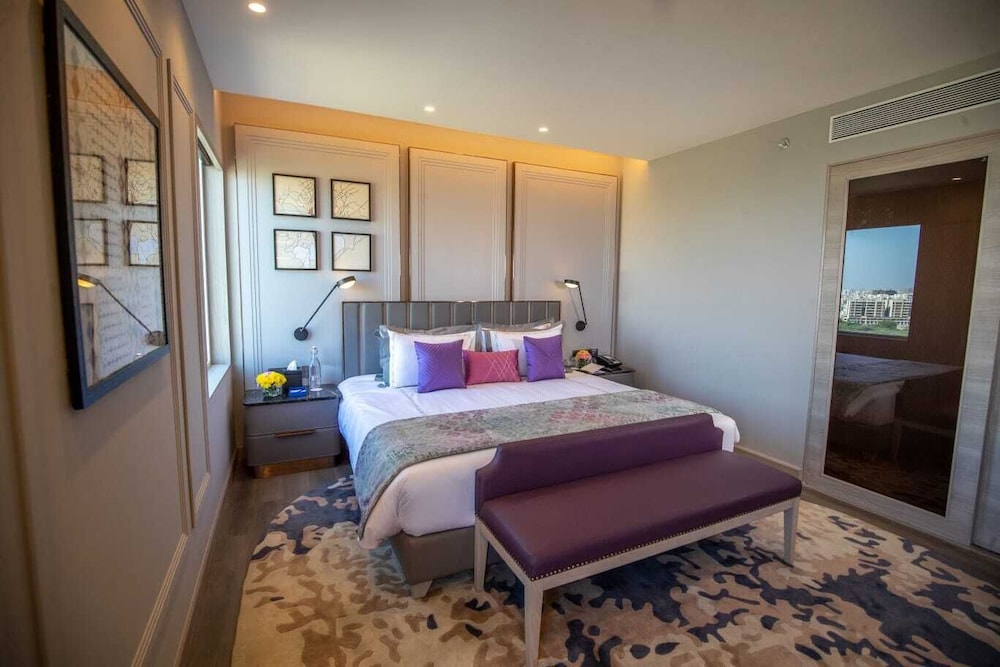 Suite, 2 habitaciones (Vivanta) del hotel Vivanta Ahmedabad Sg Highway. Foto 1