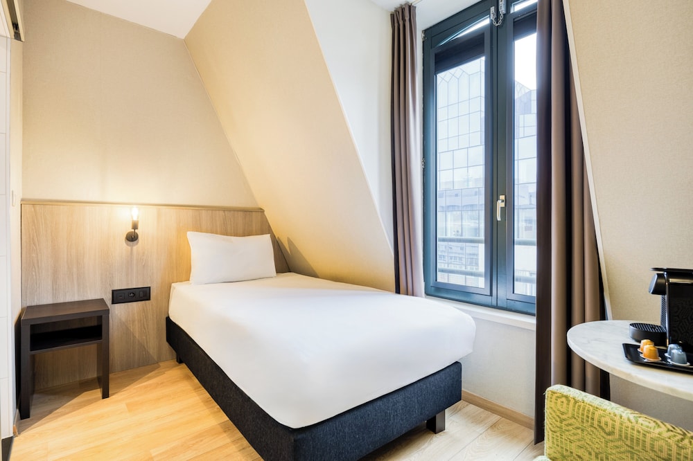 Habitación estándar, 1 cama individual del hotel Holiday Inn Brussels Schuman, An Ihg. Foto 2