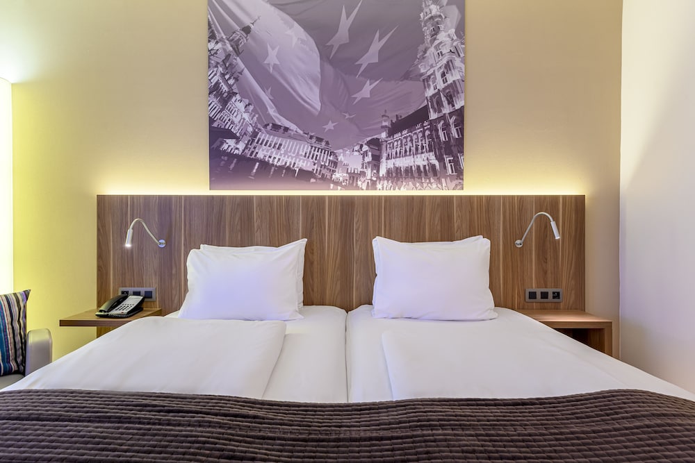 Habitación estándar, 2 camas individuales del hotel Holiday Inn Brussels Schuman, An Ihg. Foto 1