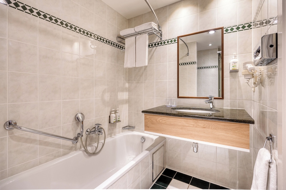 Habitación estándar, 1 cama doble del hotel Holiday Inn Brussels Schuman, An Ihg. Foto 4