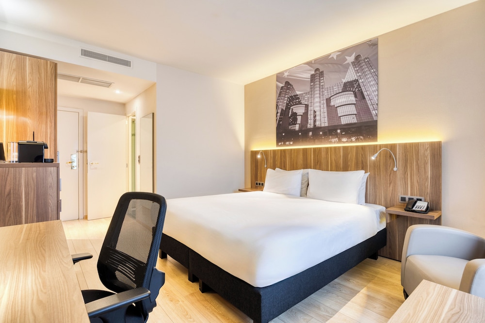 Habitación estándar, 1 cama doble del hotel Holiday Inn Brussels Schuman, An Ihg. Foto 3
