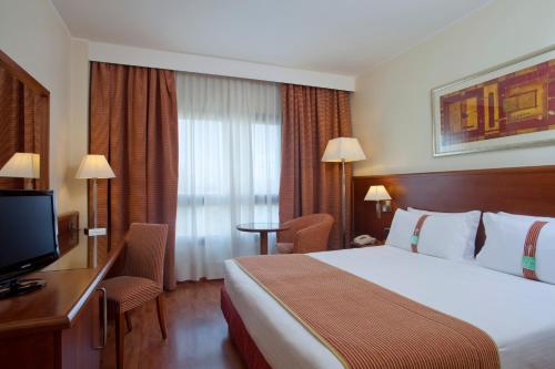 Habitación Doble Estándar del hotel Holiday Inn Cagliari, An Ihg