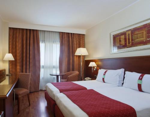 Habitación Doble Estándar - 2 camas del hotel Holiday Inn Cagliari, An Ihg. Foto 4