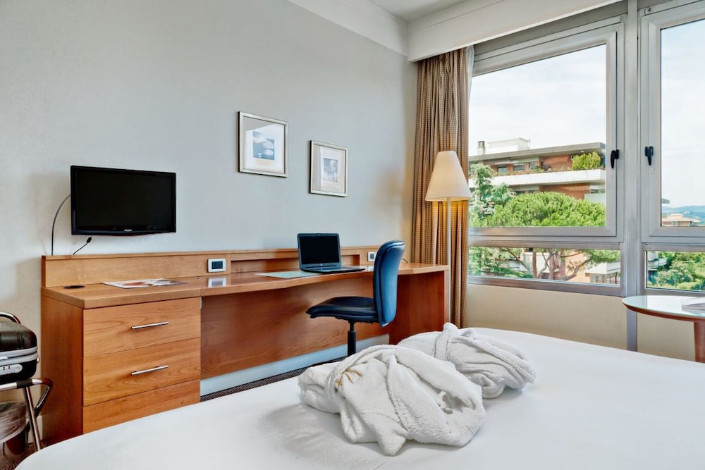Habitación clásica doble del hotel Italiana Hotels Florence. Foto 1