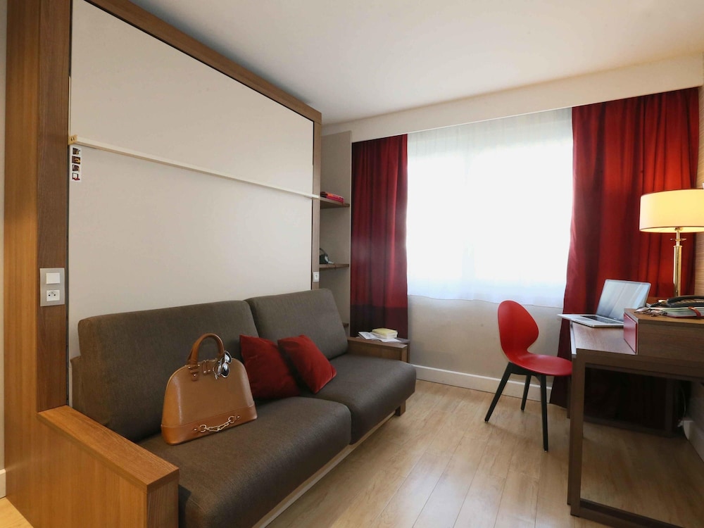 Estudio, 1 cama doble del hotel Adagio Original Thoiry Geneve. Foto 1