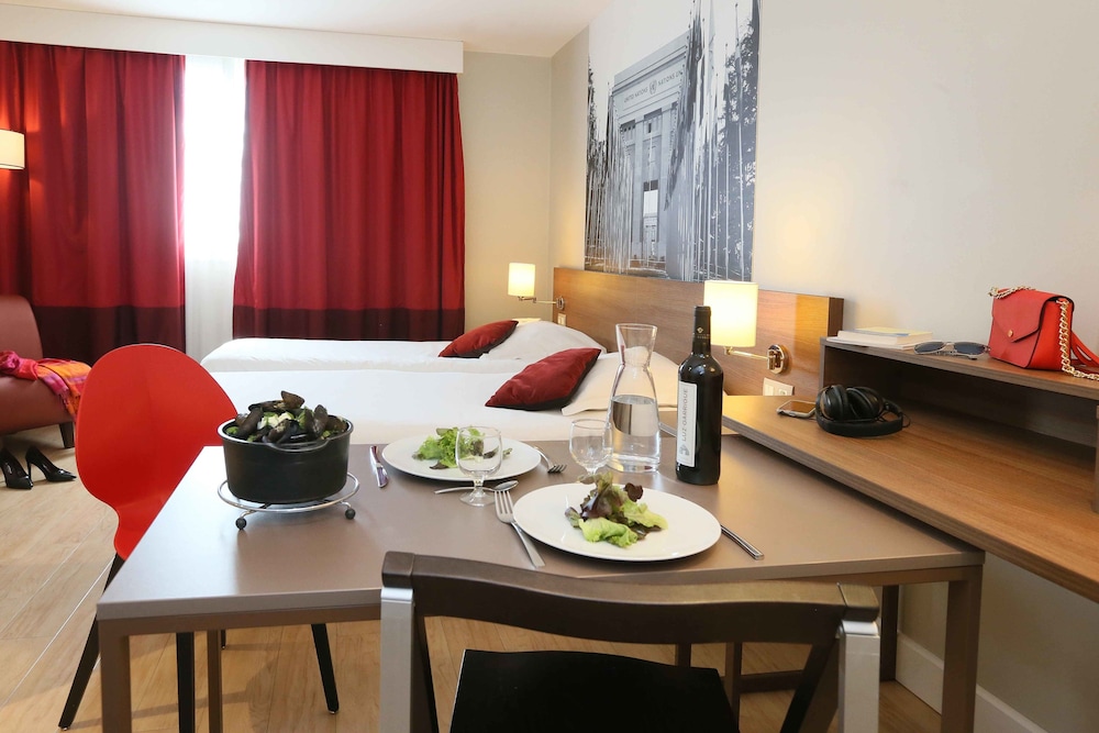 Estudio, 1 cama doble (Large) del hotel Adagio Original Thoiry Geneve. Foto 11