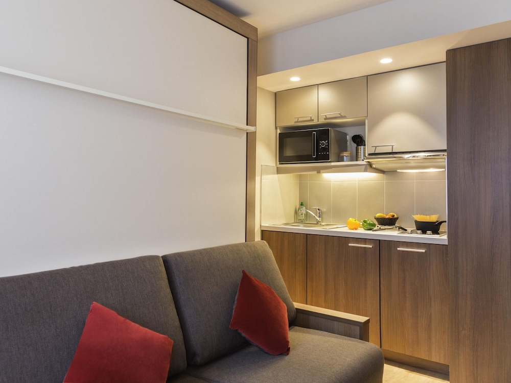 Estudio, 1 cama doble del hotel Adagio Original Thoiry Geneve. Foto 4