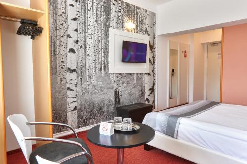 Habitación Doble Estándar del hotel Mycontinental Bucuresti Gara De Nord. Foto 1