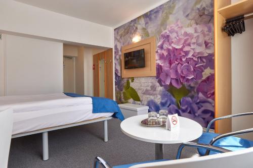 Habitación Doble Estándar del hotel Mycontinental Bucuresti Gara De Nord. Foto 3