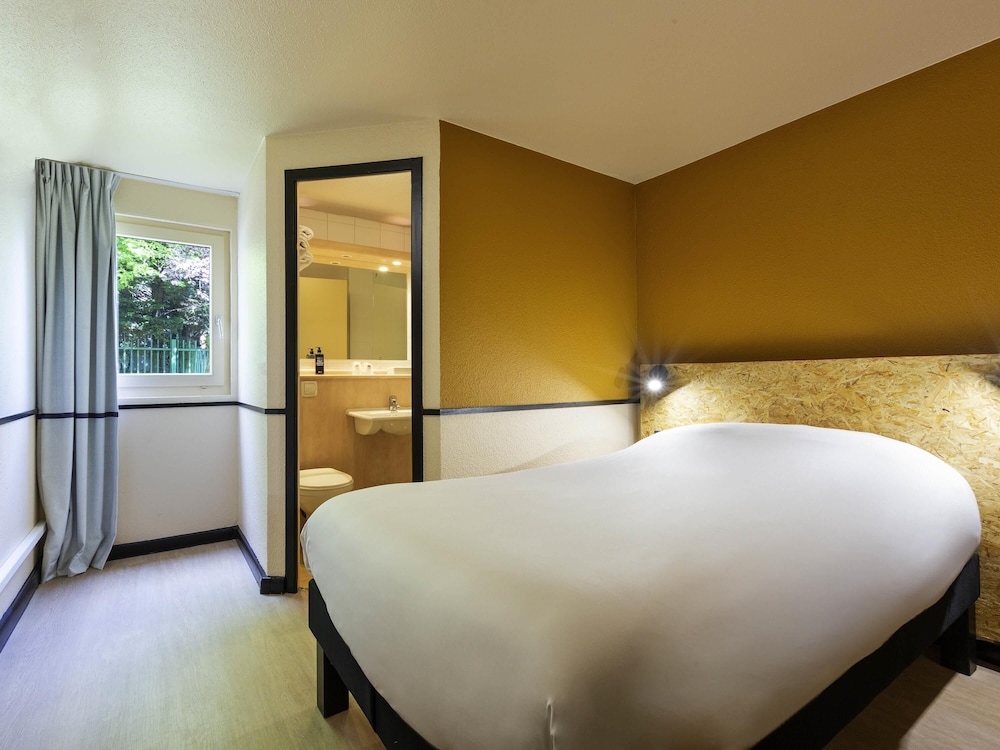 Habitación Pop con 1 cama doble del hotel Greet Villeneuve La Garenne. Foto 4