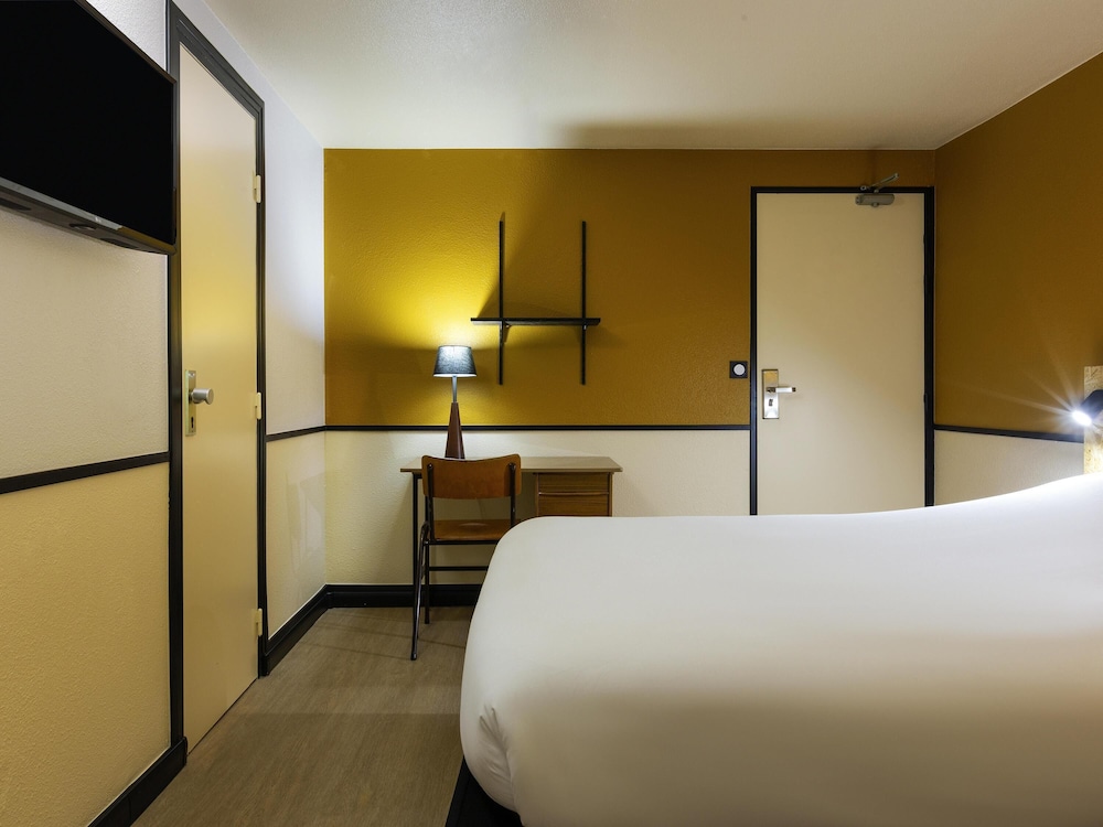 Habitación Pop con 1 cama doble del hotel Greet Villeneuve La Garenne. Foto 5