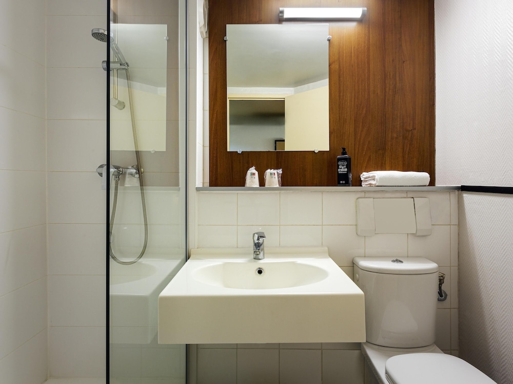 Habitación Pop con 1 cama doble del hotel Greet Villeneuve La Garenne. Foto 9