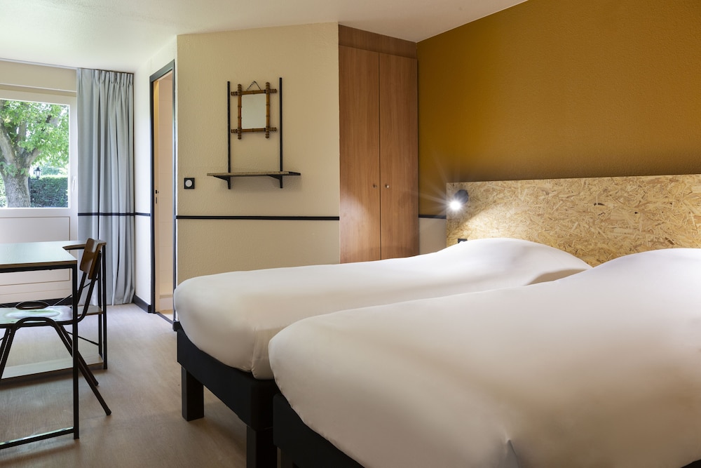 Habitación Pop con 2 camas individuales del hotel Greet Villeneuve La Garenne. Foto 1