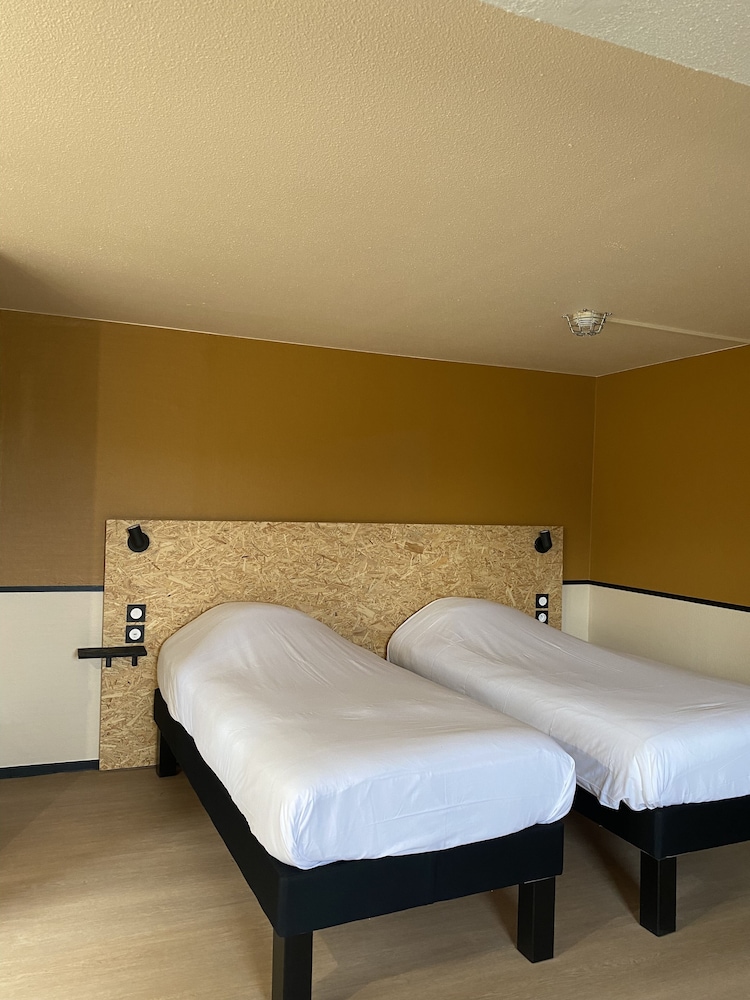 Habitación Pop con 2 camas individuales del hotel Greet Villeneuve La Garenne. Foto 3
