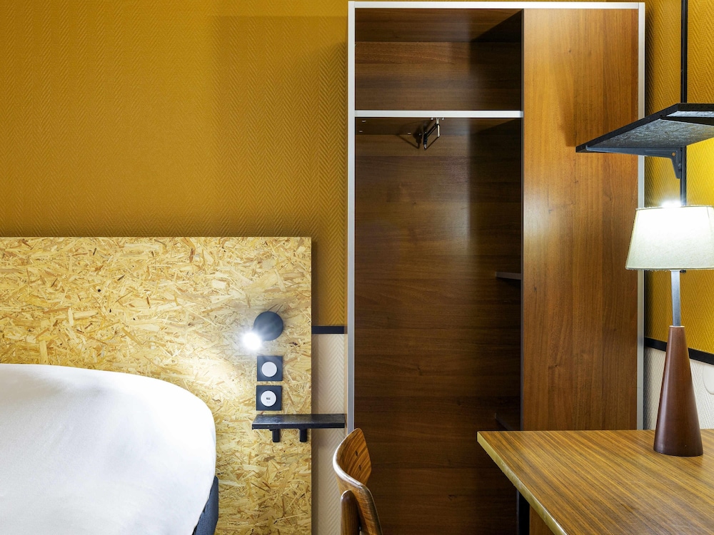 Habitación Pop con 2 camas individuales del hotel Greet Villeneuve La Garenne. Foto 5