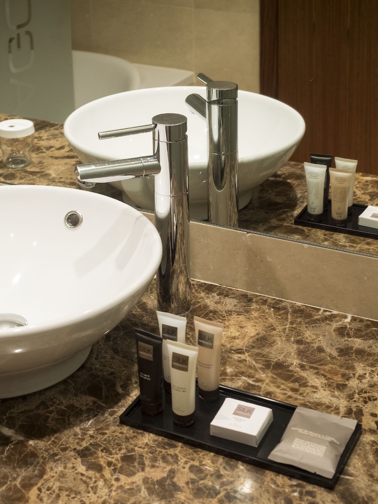 Habitación estándar con 2 camas individuales del hotel Lagoas Park. Foto 5
