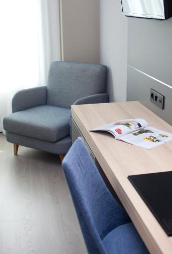 Habitación Doble Deluxe con cama extragrande del hotel Liabeny. Foto 7