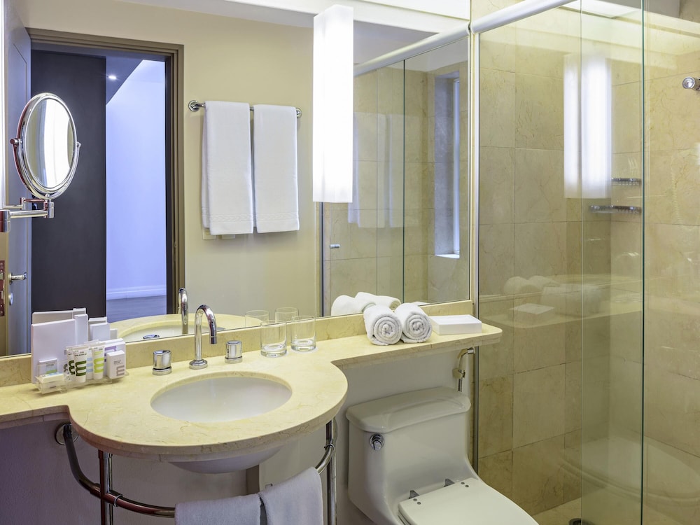 Habitación Standard con dos camas individuales del hotel Mercure Sao Paulo Jardins. Foto 4