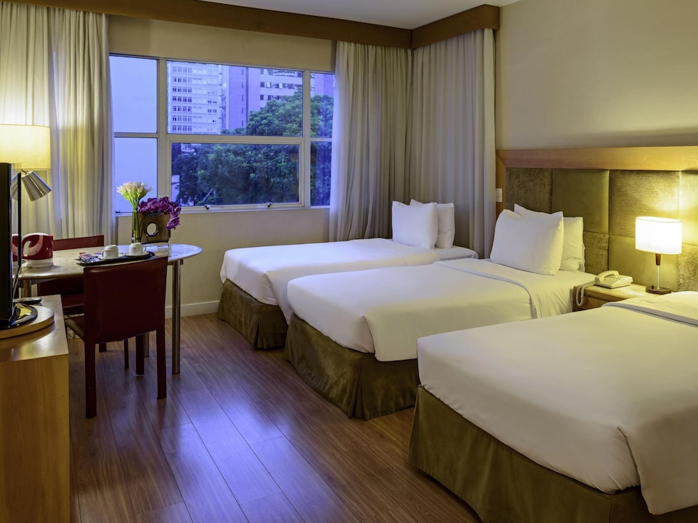 Habitación Standard con 3 camas individuales del hotel Mercure Sao Paulo Jardins