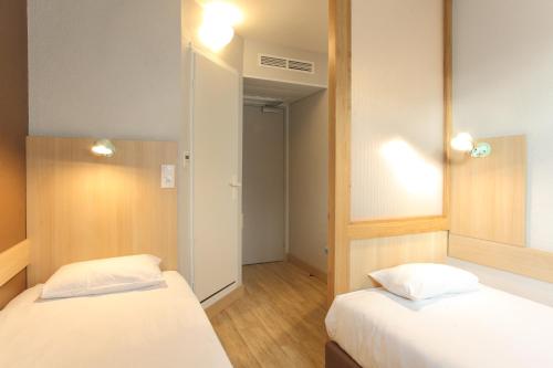 Habitación Doble - 2 camas del hotel Reseda. Foto 7