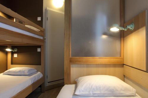 Habitación Triple del hotel Reseda. Foto 3