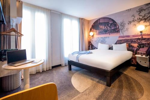 Habitación Doble Estándar del hotel Ibis styles Paris Montmartre Batignolles. Foto 11