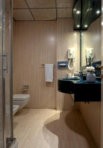 Habitación Doble Estándar - 2 camas del hotel Galilei. Foto 3