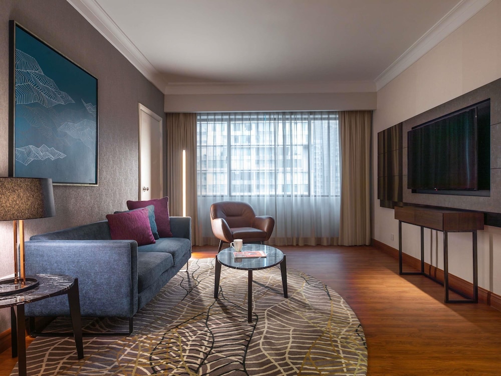 Suite Junior con 1 cama king del hotel Novotel Kuala Lumpur City Centre. Foto 6