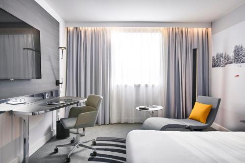 Habitación Doble Executive del hotel Novotel Paris Centre Gare Montparnasse. Foto 8