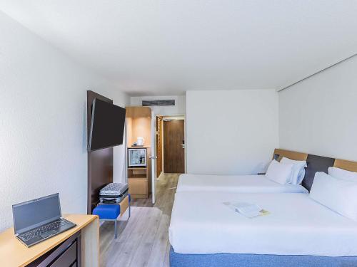 Habitación Doble - 2 camas del hotel Novotel Setubal. Foto 4