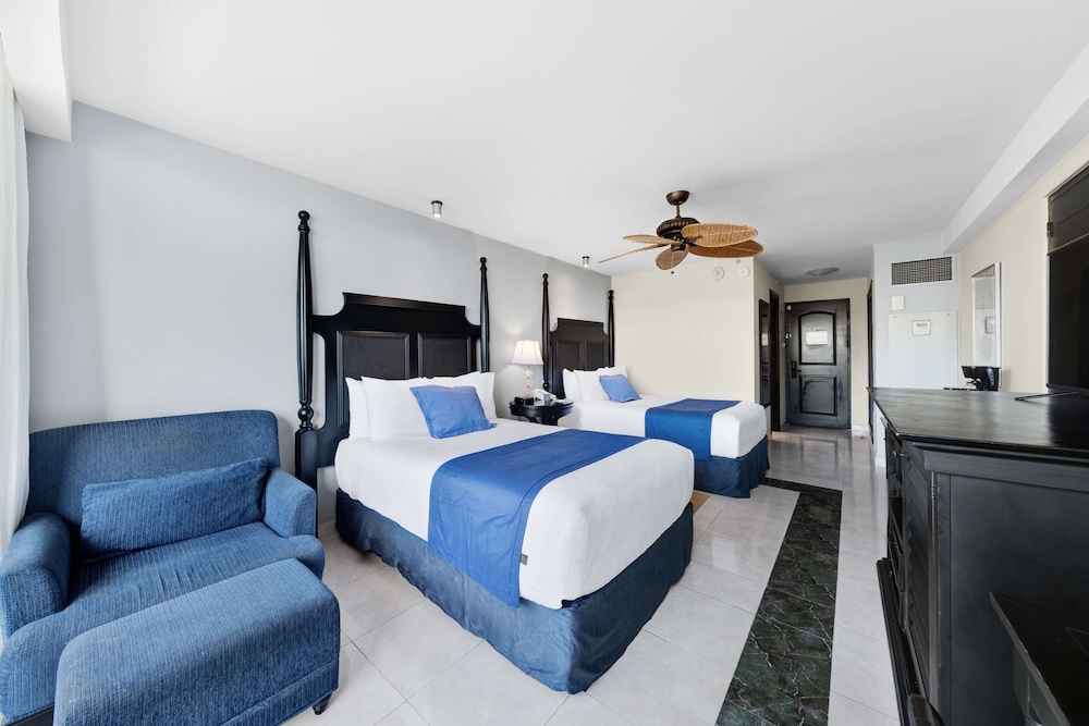Habitación Deluxe, vistas al mar del hotel Barceló Aruba - All Inclusive. Foto 5