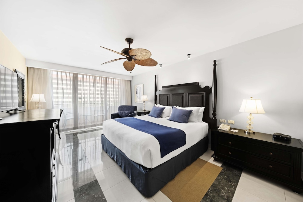 Habitación Deluxe, vistas al mar (Pool) del hotel Barceló Aruba - All Inclusive. Foto 4