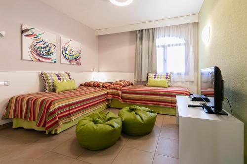Suite Kid del hotel HD Parque Cristobal Tenerife. Foto 4