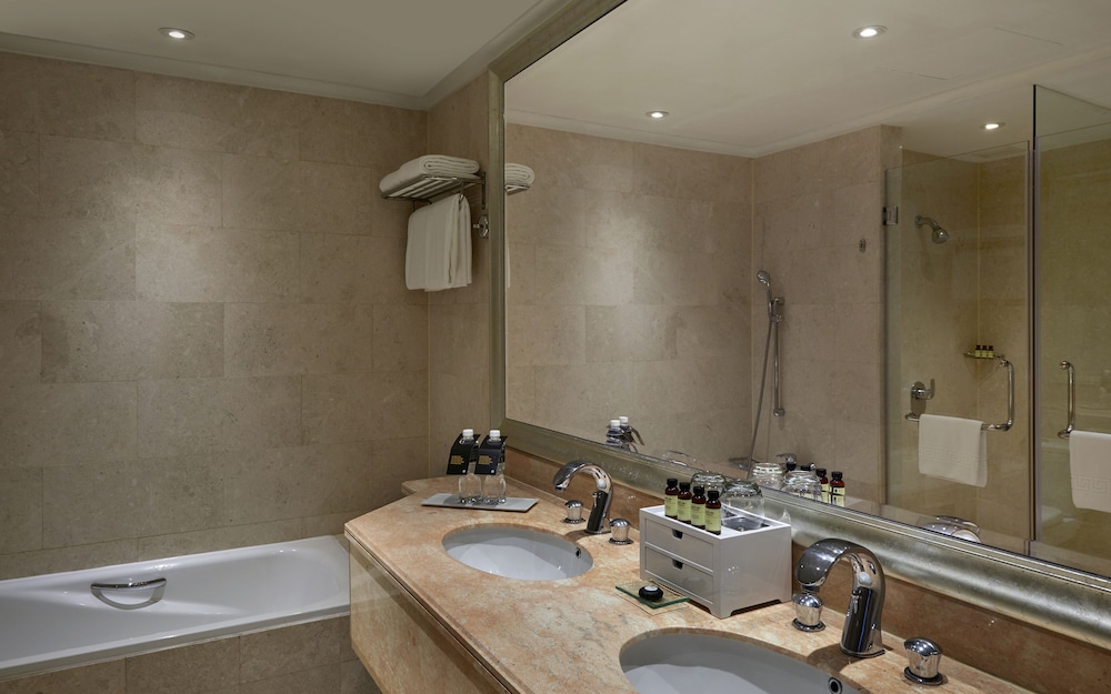 SUITE EJECUTIVA, ACCESO AL SALÓN CLUB, 1 CAMA KING SIZE del hotel Pullman Kuala Lumpur City Centre and Residences