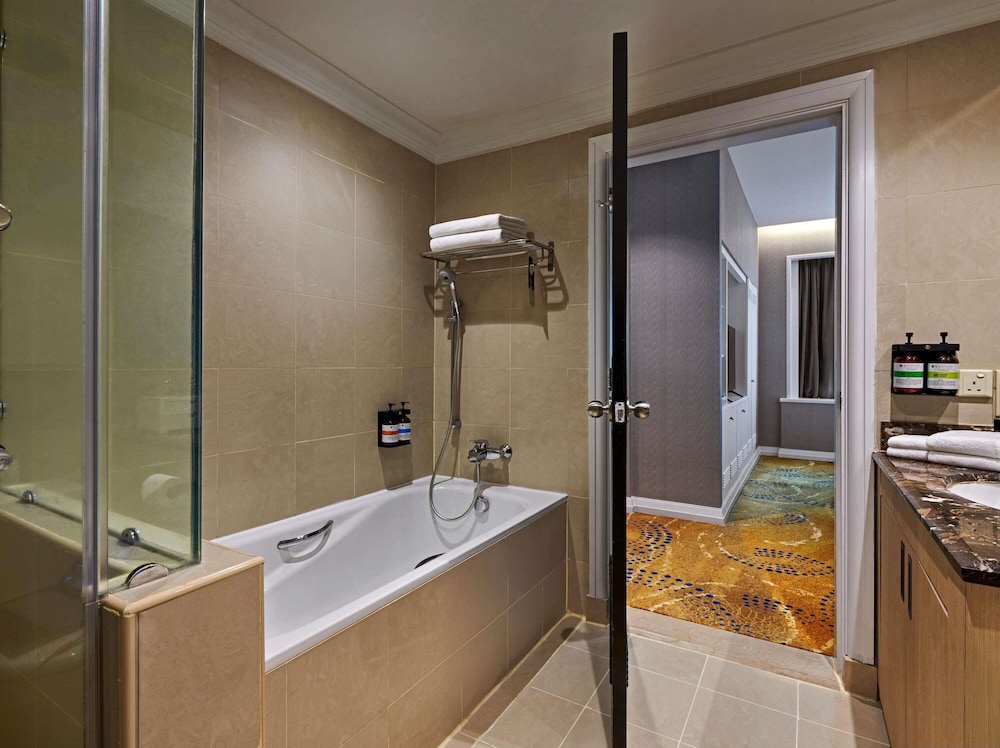 APARTAMENTO PREMIUM DE 1 DORMITORIO, 1 CAMA KING SIZE del hotel Pullman Kuala Lumpur City Centre and Residences. Foto 2