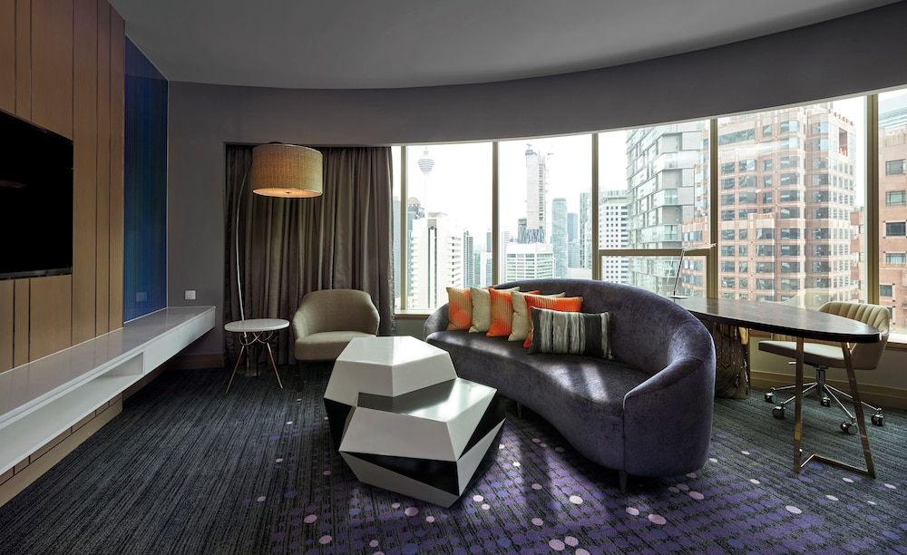 SUITE EJECUTIVA, ACCESO AL SALÓN CLUB, 1 CAMA KING SIZE del hotel Pullman Kuala Lumpur City Centre and Residences. Foto 7