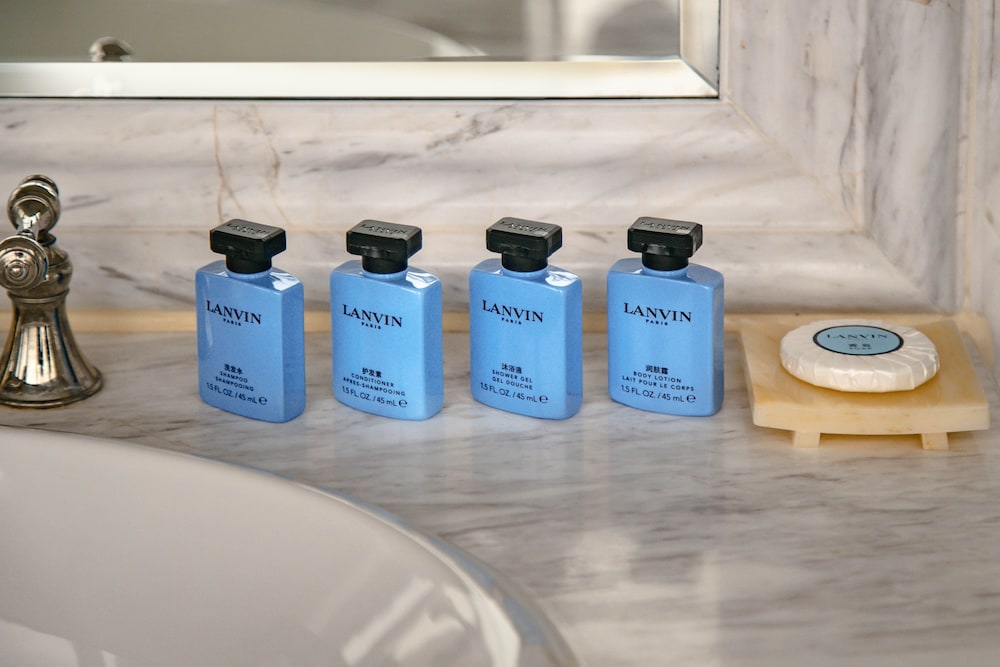 SUITE JUNIOR, 1 Cama King Size, Vistas al Río del hotel Sofitel Guiyang Hunter. Foto 3