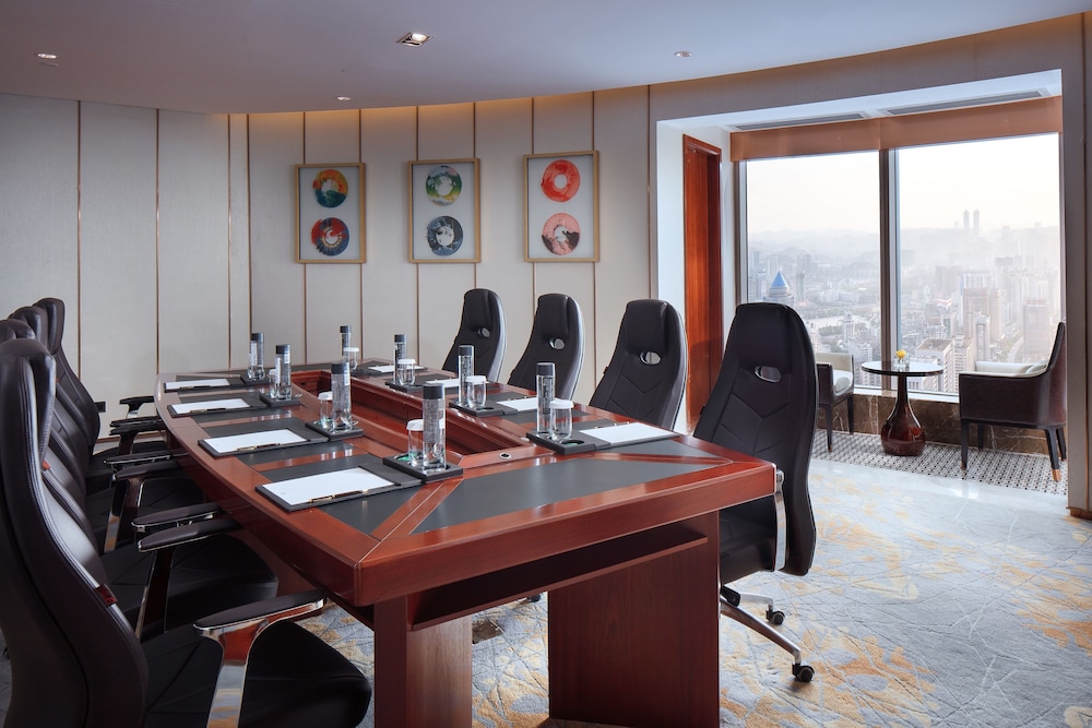 SUITE PRESTIGE, Club Millésime, 1 Cama King Size, Vistas al Río del hotel Sofitel Guiyang Hunter. Foto 4