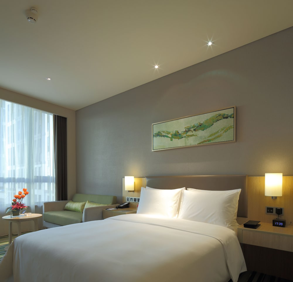 Habitación Estándar con 1 Cama Queen del hotel Mercure Nanchang Sunac. Foto 1