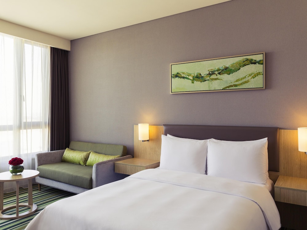 Habitación Superior con Vistas al Lago y 1 Cama Queen del hotel Mercure Nanchang Sunac
