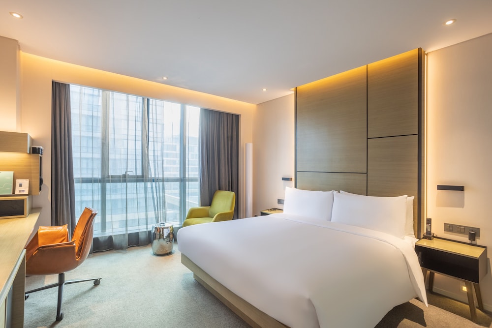 Habitación Innside con vistas a la ciudad del hotel Innside Zhengzhou. Foto 10