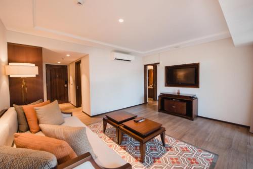One - Bedroom Prestige Suite with Daily Afternoon Tea and Club Lounge Access del hotel Ramayana Suites and Resort - Chse Certified. Foto 2