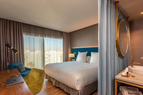Habitación Doble Premium con vistas al mar del hotel Barcelo Anfa Casablanca. Foto 4