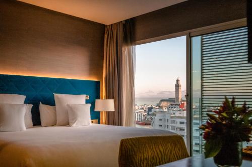 Habitación Doble Premium con vistas al mar del hotel Barcelo Anfa Casablanca. Foto 6