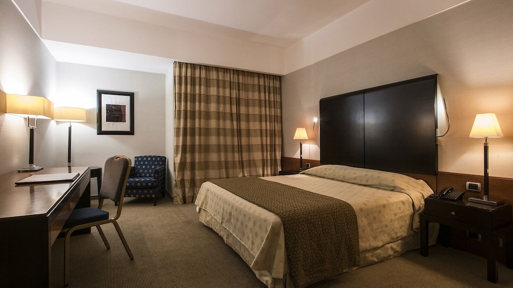 Habitación superior con 1 cama doble o 2 individuales del hotel Fly On