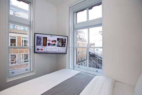 Habitación con cama grande del hotel Z Hotel Covent Garden