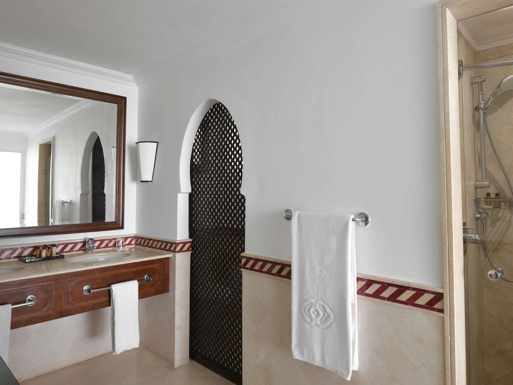 Villa Ejecutiva con 2 dormitorios, piscina climatizada privada y vista al océano del hotel Sofitel Agadir Royal Bay Resort. Foto 2